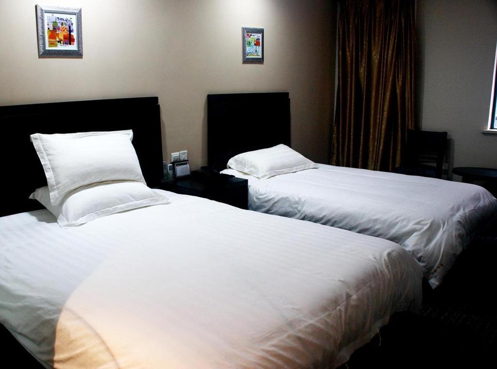 Jitai Hotel - People'S Square Branch Sanghaj Kültér fotó