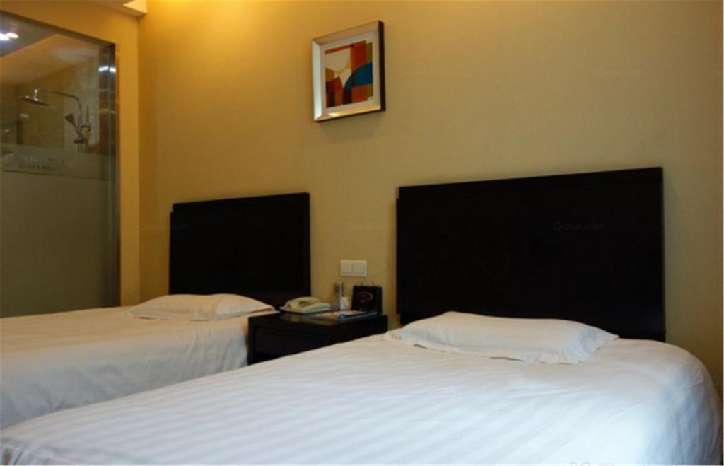 Jitai Hotel - People'S Square Branch Sanghaj Kültér fotó