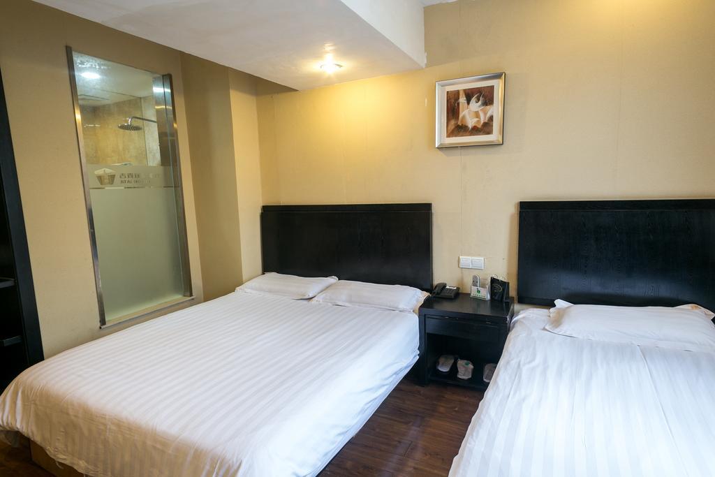 Jitai Hotel - People'S Square Branch Sanghaj Kültér fotó