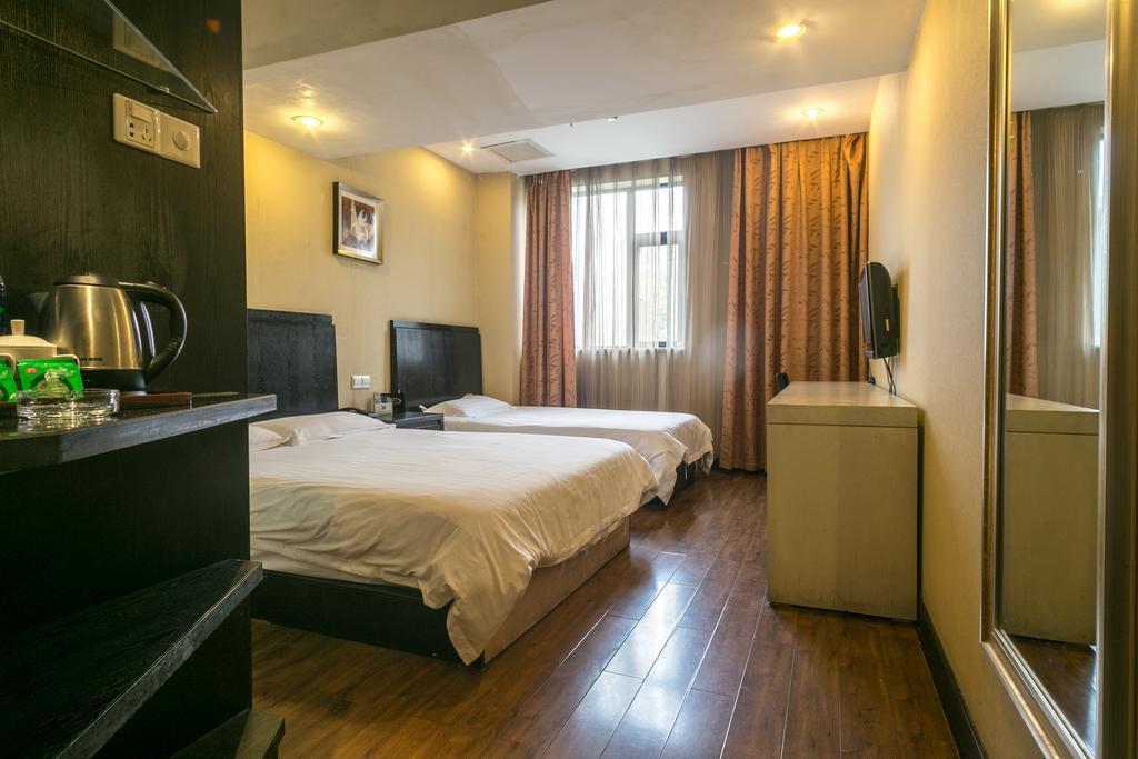 Jitai Hotel - People'S Square Branch Sanghaj Kültér fotó