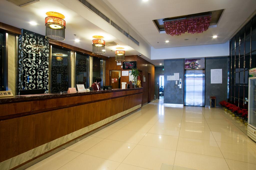 Jitai Hotel - People'S Square Branch Sanghaj Kültér fotó