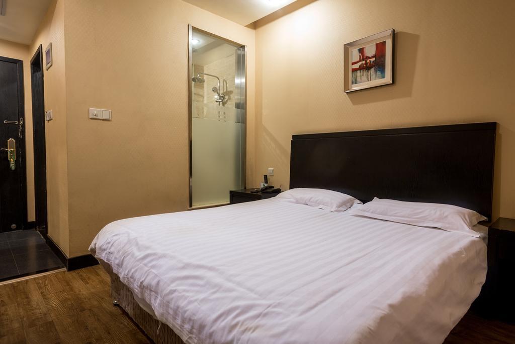 Jitai Hotel - People'S Square Branch Sanghaj Kültér fotó