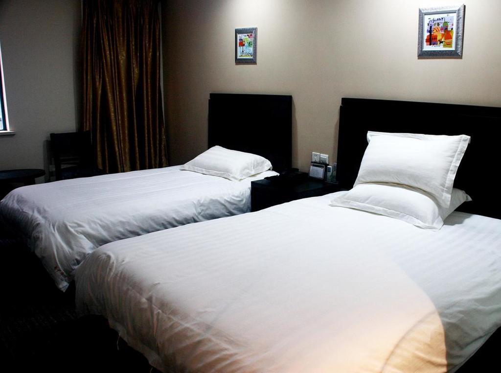 Jitai Hotel - People'S Square Branch Sanghaj Kültér fotó