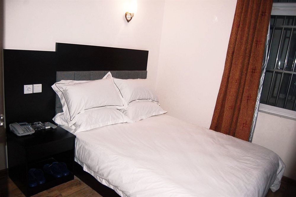 Jitai Hotel - People'S Square Branch Sanghaj Kültér fotó